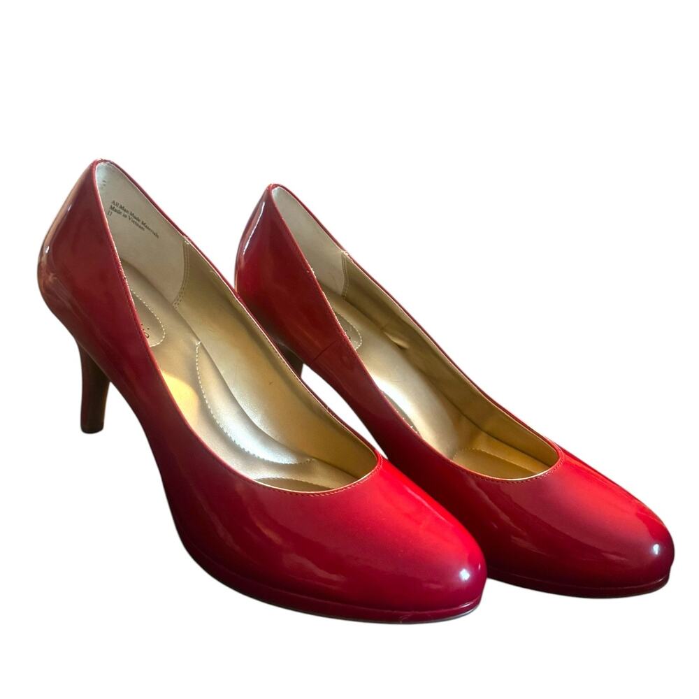Kelly & Katie Dorotha Red Patent Platform Pumps Heels Size 11 Career Party